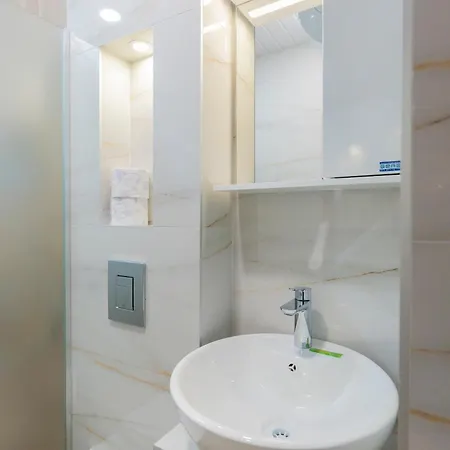Urban Five #2 - Stylish One-bedroom With Kitchen & Parking Veliko Tarnovo