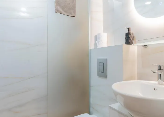 Urban Five #2 - Stylish One-bedroom With Kitchen & Parking Veliko Tarnovo