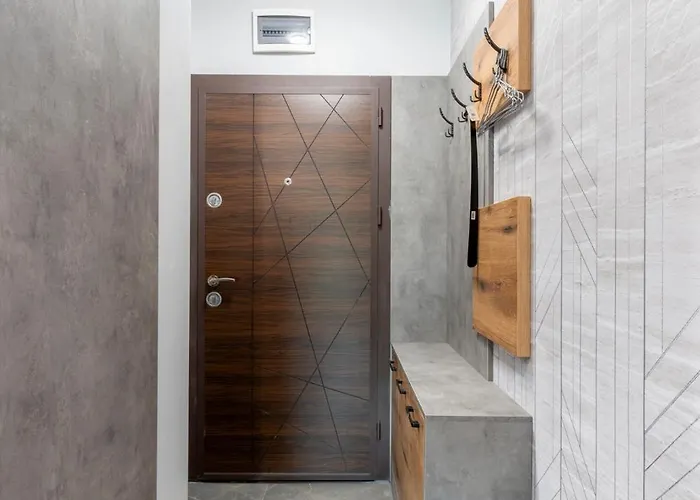 Urban Five #2 - Stylish One-bedroom With Kitchen & Parking Велико-Тырново